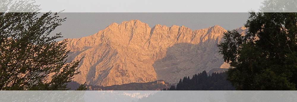 Blick auf die Werdenfelser Bergwelt in Garmisch-Partenkirchen